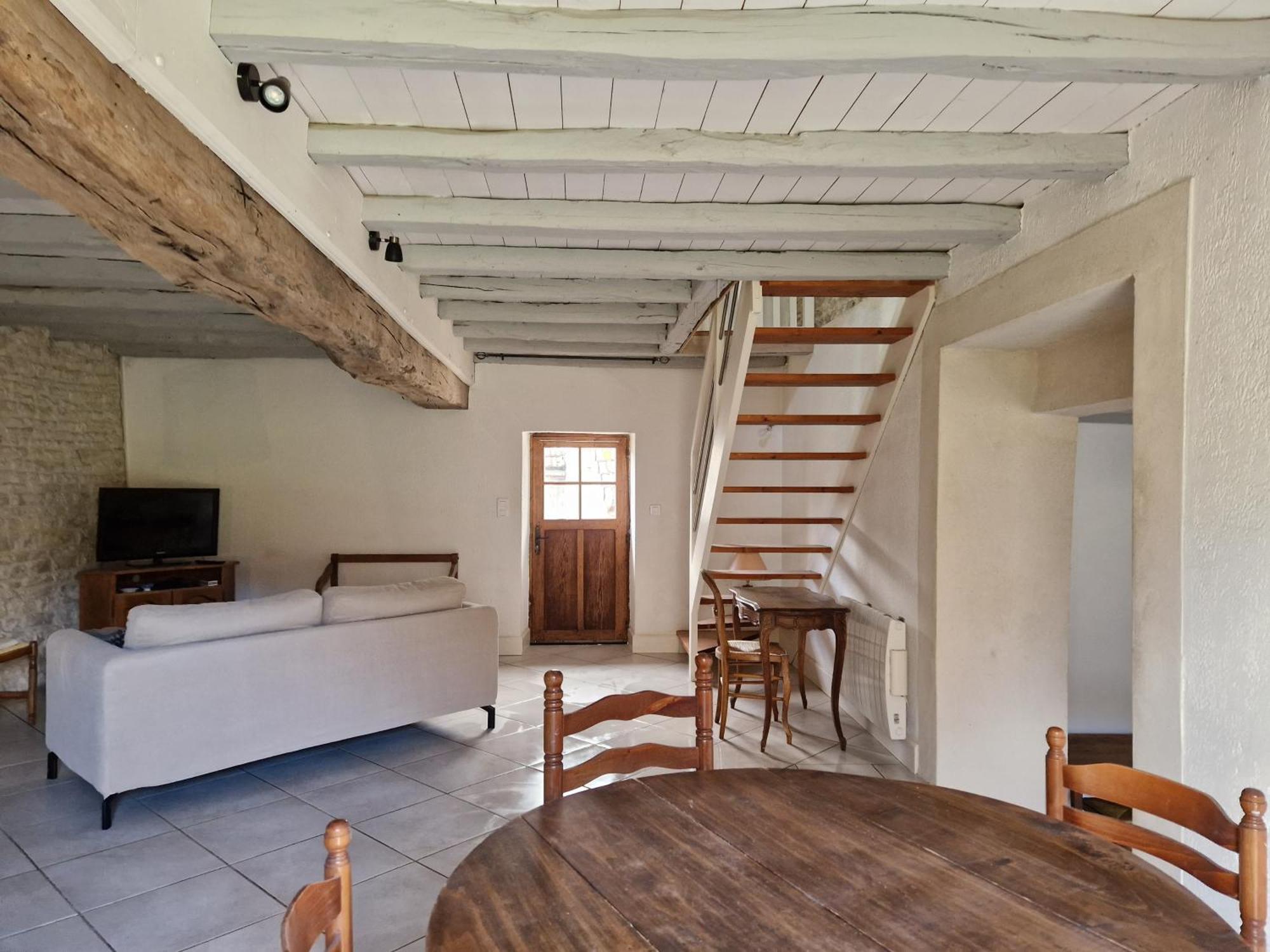 Gite Les Frenes Avec Pre Dans Joli Hameau Vermenton Exterior photo